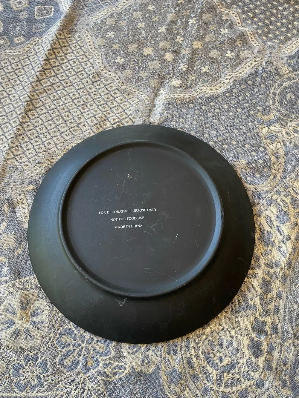 N/A round decorative